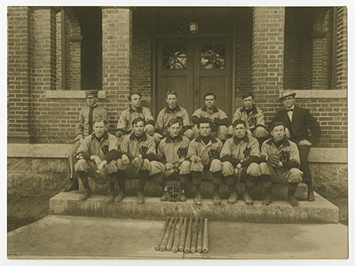 MAC Baseball Team, 1908