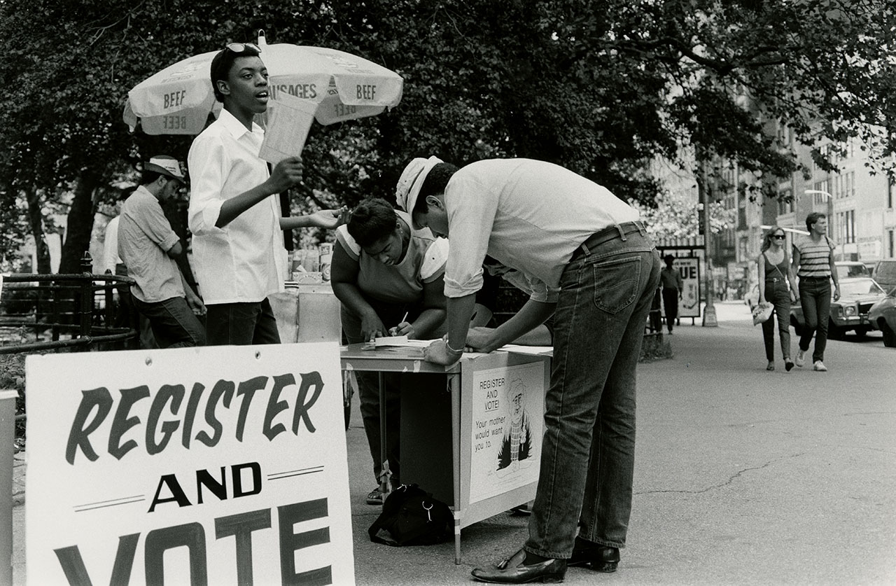Frontlash volunteers registering voters